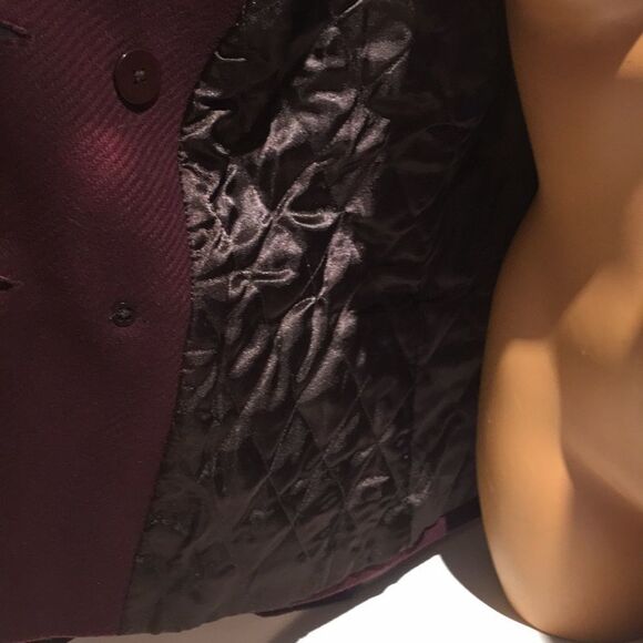 Gap Medium Sized Pea Coat with Faux Fur - Picture 6 of 11